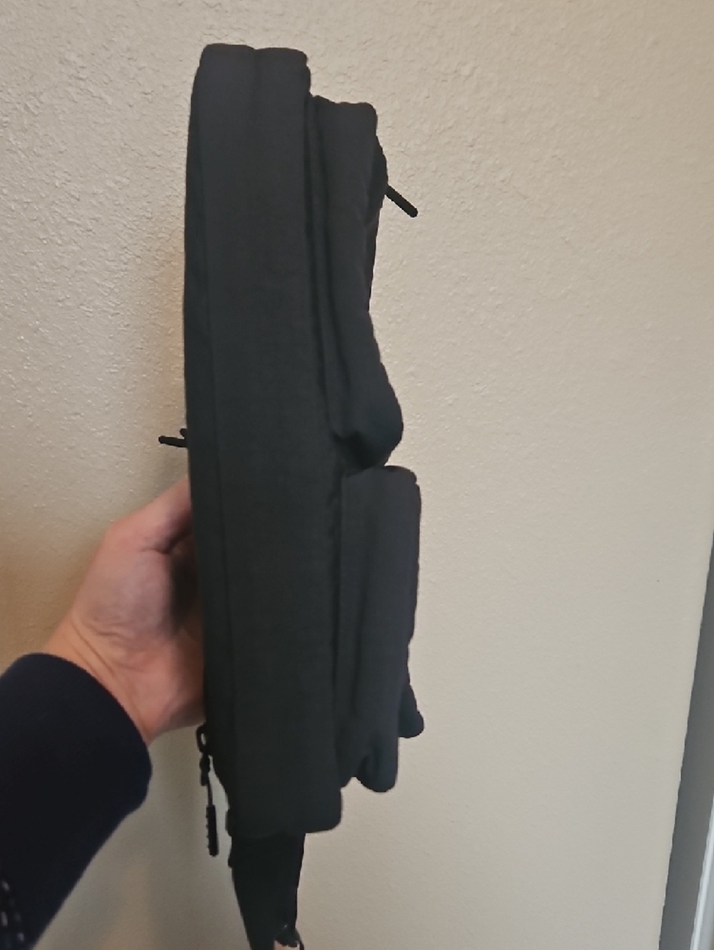 Lululemon Black Compact Messenger Bag with Front Pockets - Picture 3 of 9